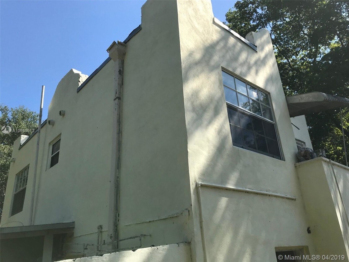 Primary Photo - 12335 Griffing Blvd