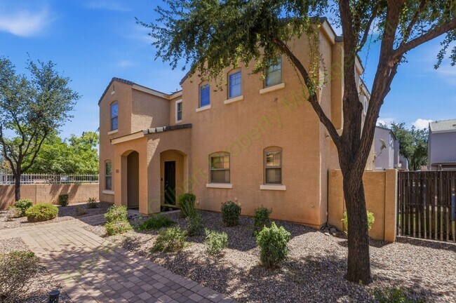 Foto del edificio - Beautiful Home in the Highly Desirable Lyon's Gate Community!