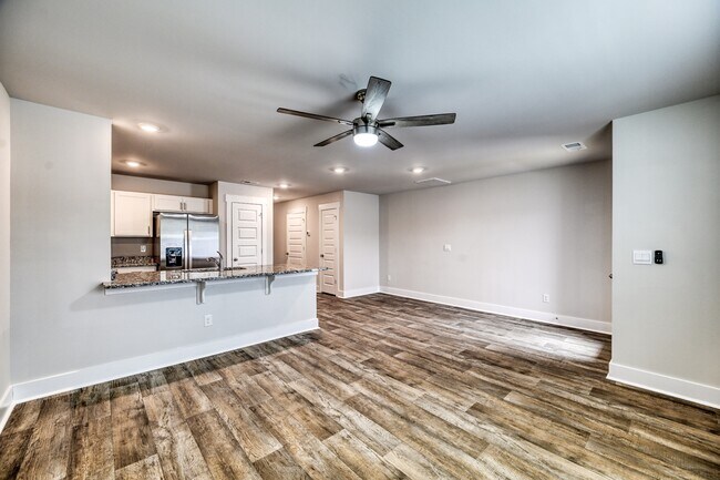 Foto del edificio - 103 S Grassland Rd