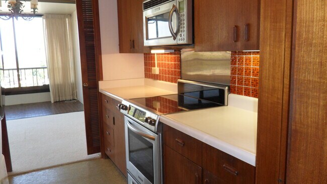 Foto del edificio - **REGENCY AT KAHALA 3BD/2BA/1PK CONDO FOR RENT**