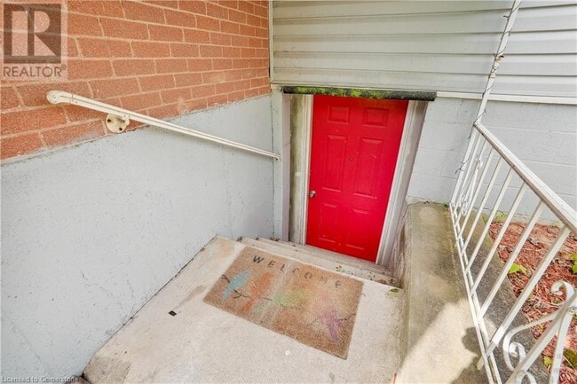 Building Photo - 13 Beaucourt Pl