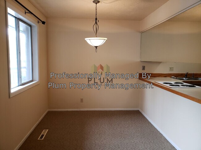 Building Photo - 200 Eddy Ave