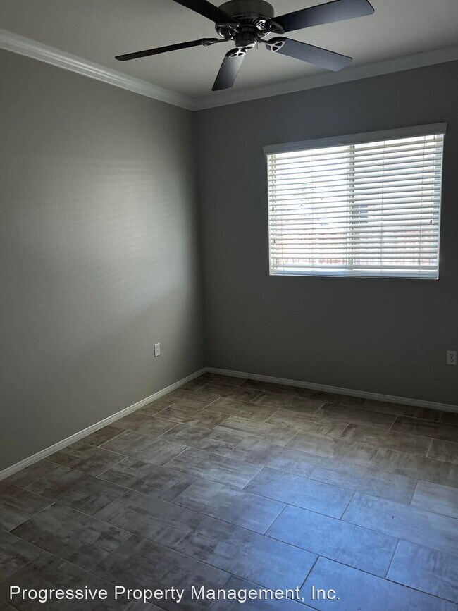 Foto del edificio - 3 br, 2 bath House - 3429 Coronado Ave