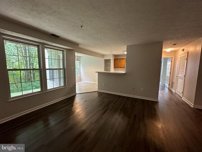 Foto del edificio - 25905 Ridge Manor Dr