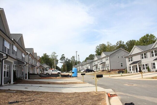 Building Photo - Brand New Townhouse unit in Kannapolis, NC!!