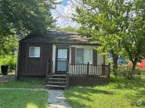 Building Photo - 4845 University Pl
