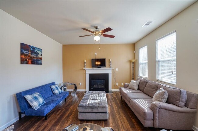 Building Photo - 1047 Timber Trail