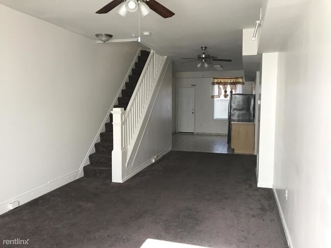 Building Photo - 3 br, 1 bath Townhome - 3038 E Monument St