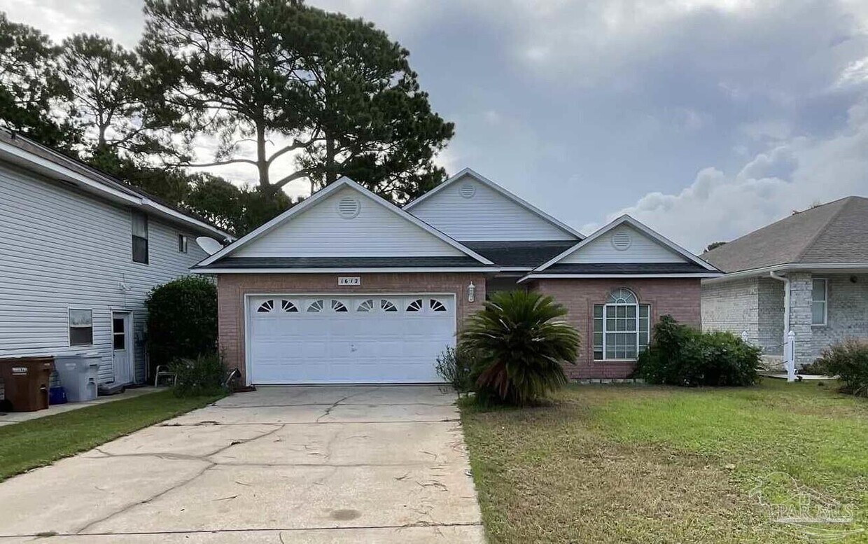Foto principal - 1612 College Pkwy