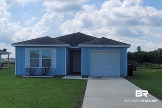 Building Photo - 15130 Marem Dr