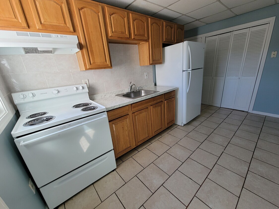 Foto principal - 97 Millbury St