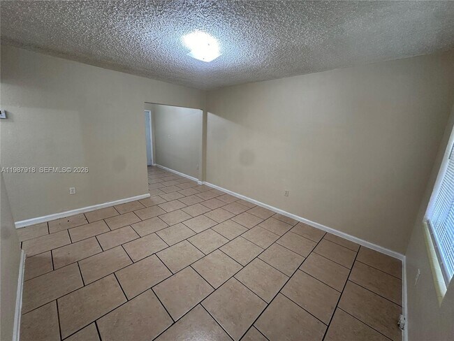 Foto del edificio - 1500 NW 53rd St