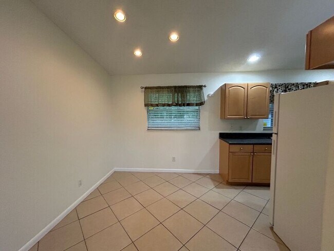 Foto del edificio - 6606 Winding Oak Dr