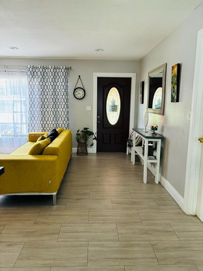 Foto del edificio - 7809 Normandy St