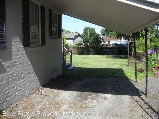 Building Photo - 2 br, 1 bath House - 1425 Carolina Avenue