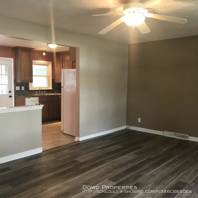 Foto del edificio - 203 Meadowbrook Dr