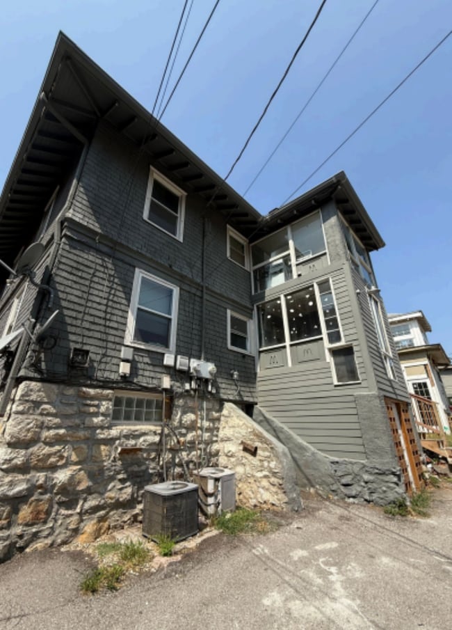 Building Photo - 3937-3939 Troost Ave