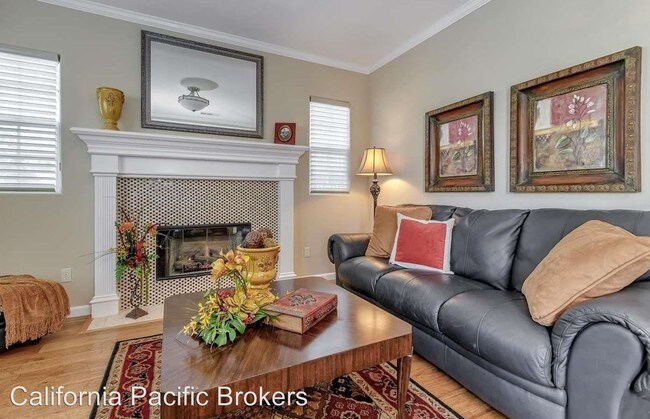 Foto del edificio - 4 br, 4 bath House - 3293 Griffon Street West
