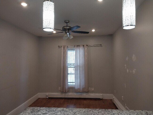 Foto del edificio - 565 Salem St