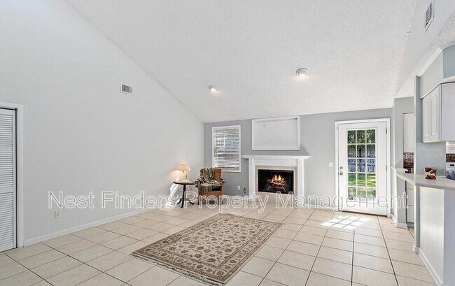 Building Photo - 3386 Chrysler Dr