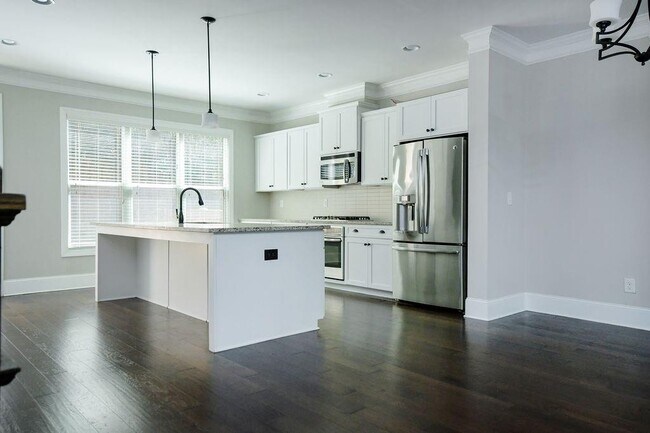 Foto del edificio - 1265 Linden Ct