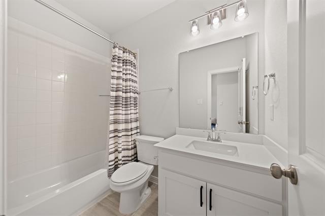 Foto del edificio - 549 Cedarwood St