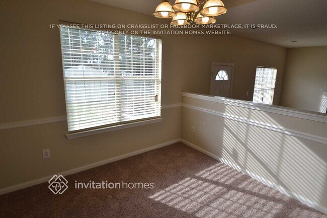 Building Photo - 3399 Columbia Crossing Dr