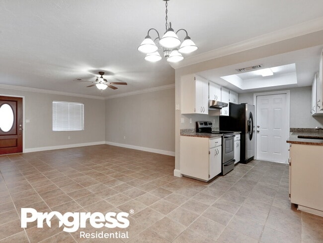 Foto del edificio - 4134 Shady Oaks Ct