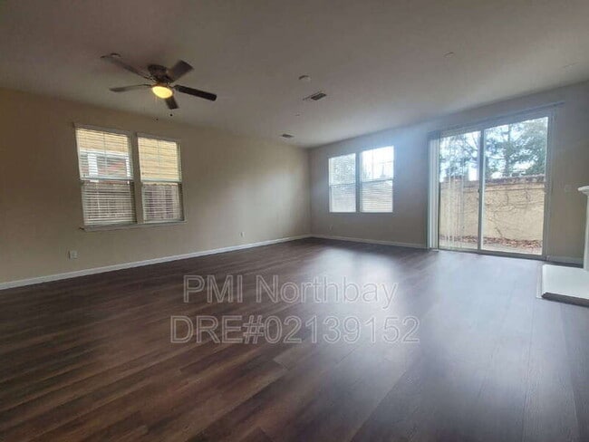 Foto del edificio - 119 Sunshine St