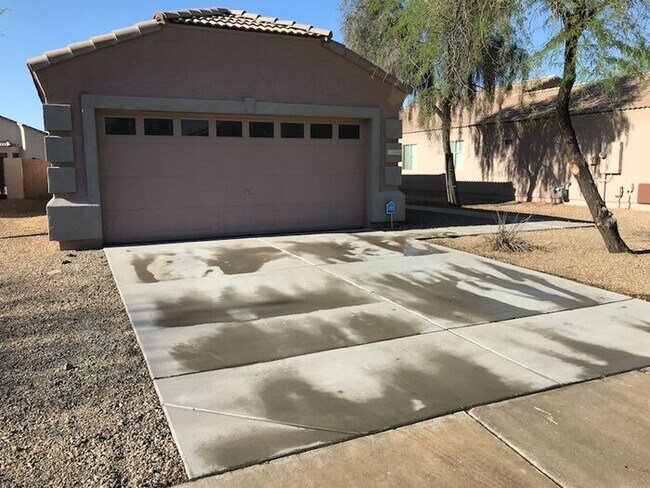 Building Photo - Awesome Rental in Durango Park in The Hear...