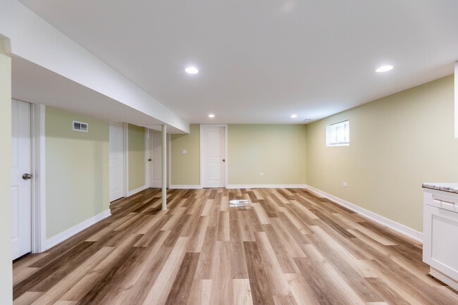 Building Photo - 4858 S Kildare Ave