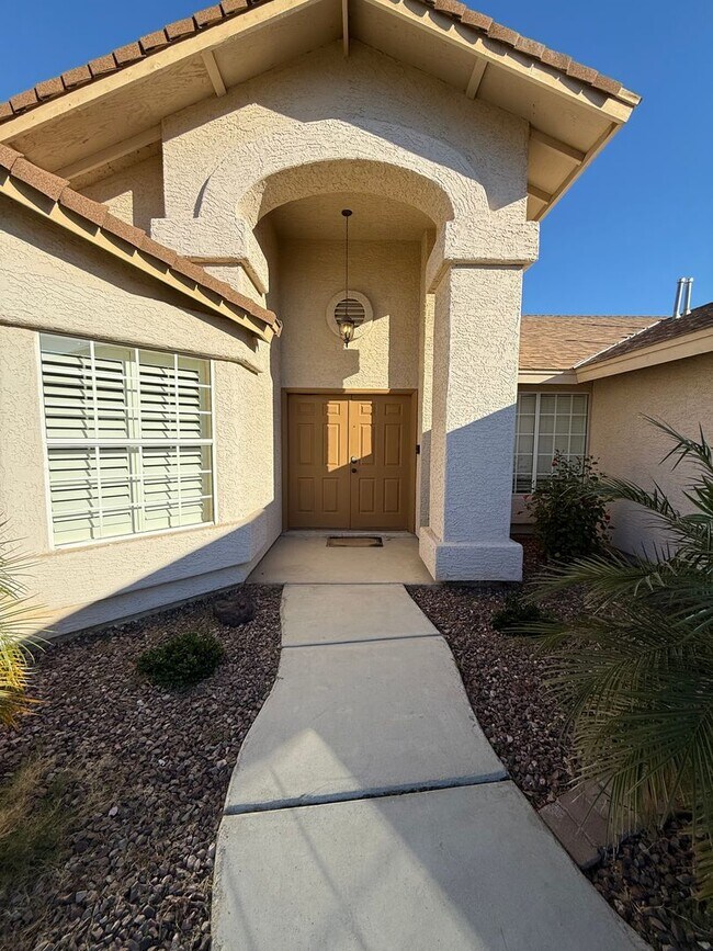 Foto del edificio - 4 Bedroom Pool Home in Rancho Sereno for Rent!