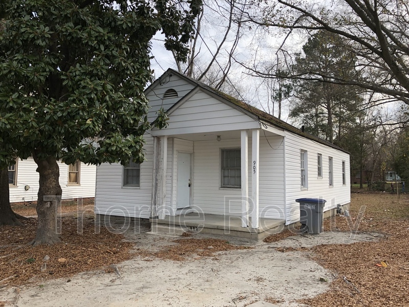 Primary Photo - 905 Pender St