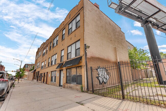 Foto del edificio - 454 N Western Ave