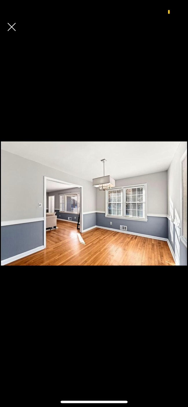 Building Photo - 2687 Burton Rd NW