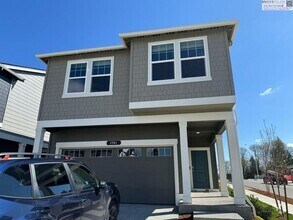 Building Photo - 1701 Moran Ave
