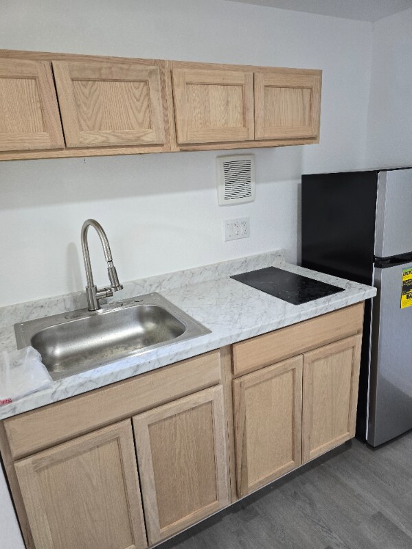 Photo - 3212 E Henry Ave Apartment