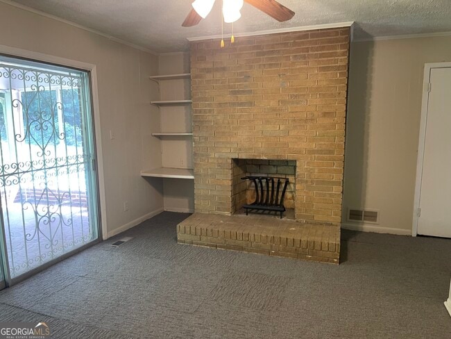 Building Photo - 3027 Collier Dr NW