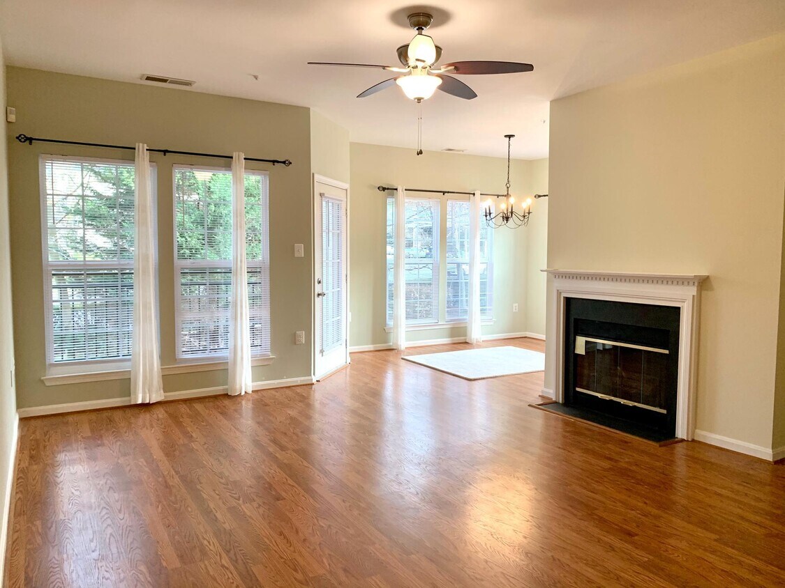 Foto principal - 4138 Fountainside Ln
