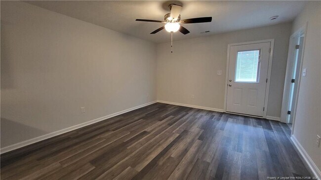 Foto del edificio - 1101 Woodridge Dr