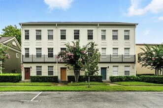 Building Photo - 742 Centervale Dr