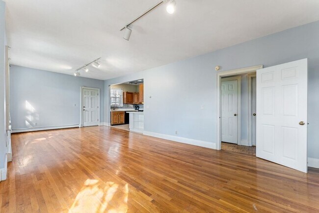 Foto del edificio - 42 Woodlawn St