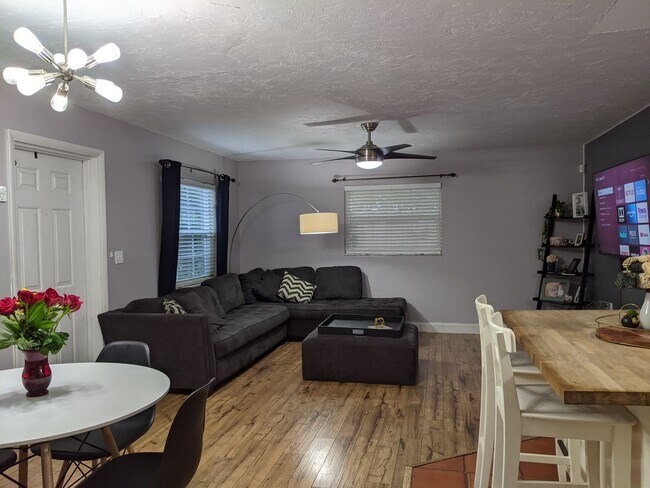 Photo - Heart of Conway House