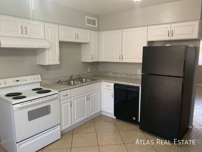 Foto del edificio - 8315 N 61st Ave