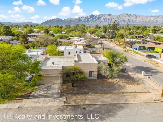 Building Photo - 4 br, 2 bath House - 1317 N Howard Boulevard