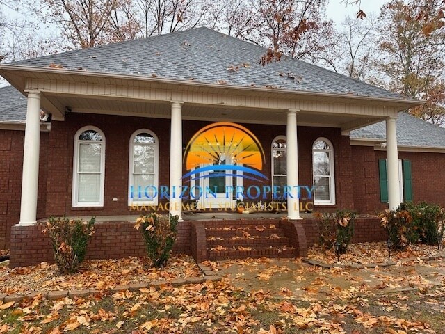 Primary Photo - 127 Phantom Dr