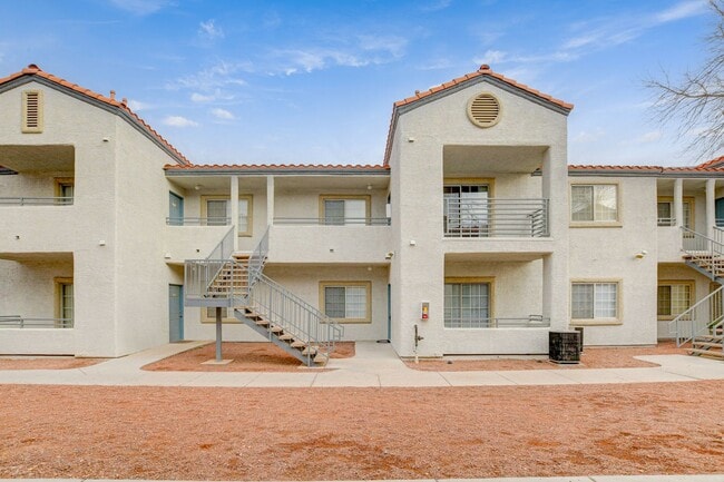 Building Photo - Beautiful 2 Bedroom 2 Full Bath Condo