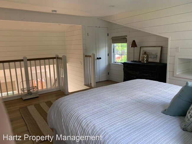 Building Photo - 1 br, 1 bath House - 5 La Serena Way