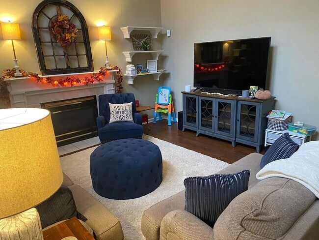 Foto del edificio - 300 Founders Pointe Blvd