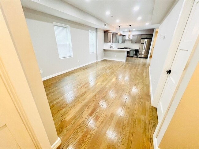 Photo - 47-49 Walnut Street Unit 2 Apartment